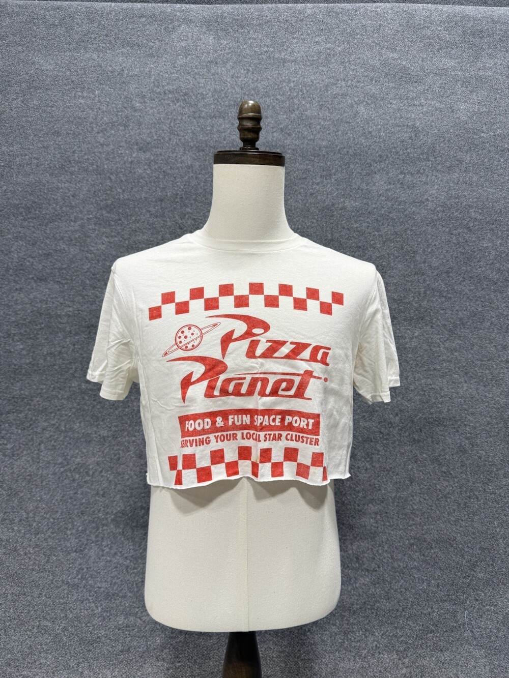 Disney Pixar Toy Story Pizza Planet Crop Top T-Shirt Womens M White Red Graphic
